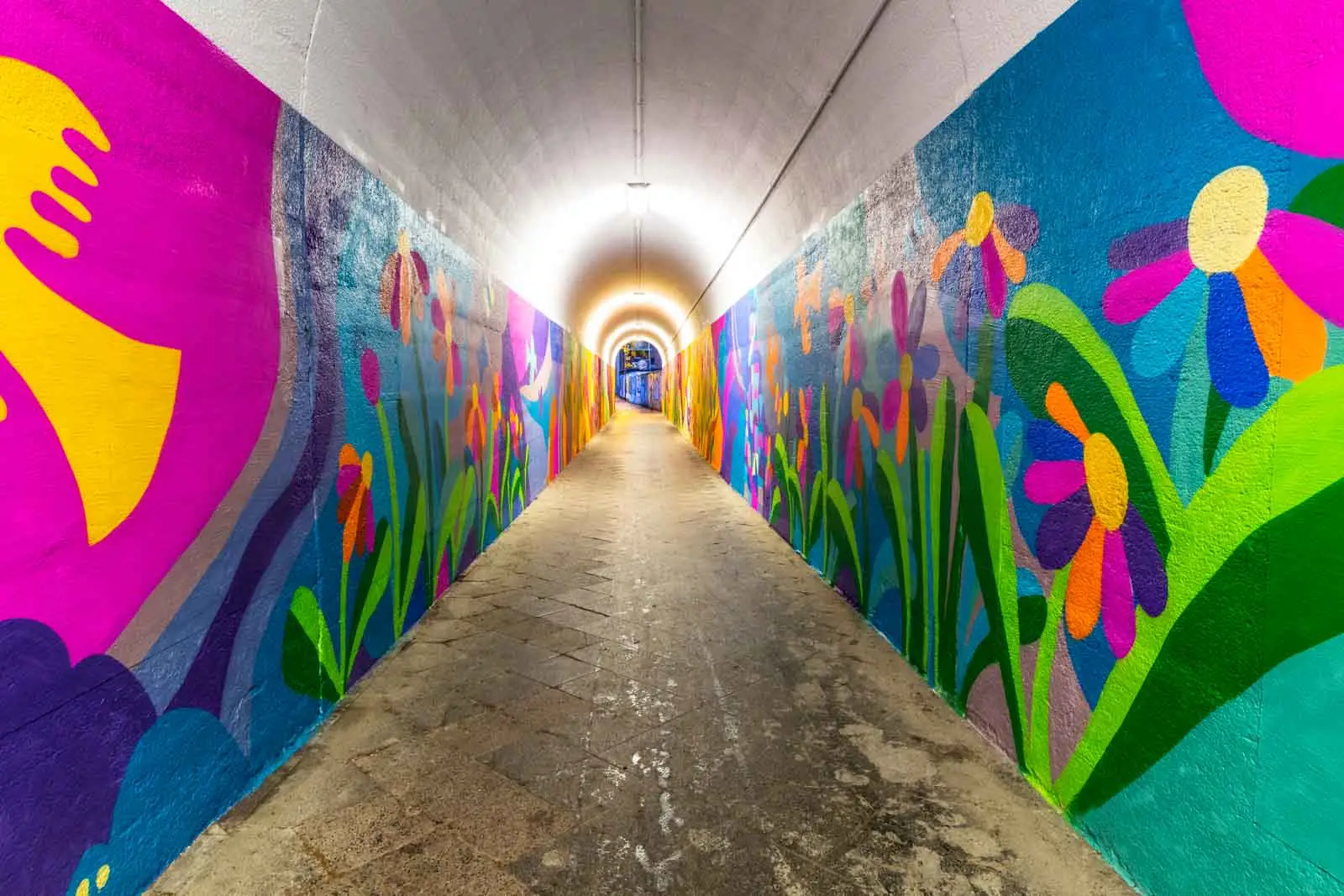 _55A6042Thekra Jaziri – Graffiti Workshop – Kiosk am Tunnel